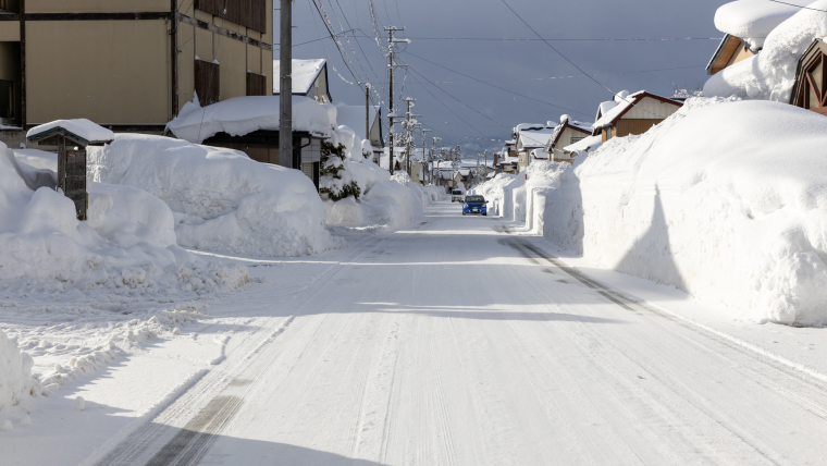＜除雪で出来た雪の山＞　イメージ画像